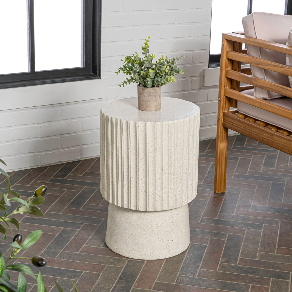 JONATHAN Y Louisa 19" Fluted Outdoor Accent Table, All-Weather Gray Terrazzo Pedestal Garden Stool, Small Round Side Table for Patio, Porch, and Living Room TBL1102A