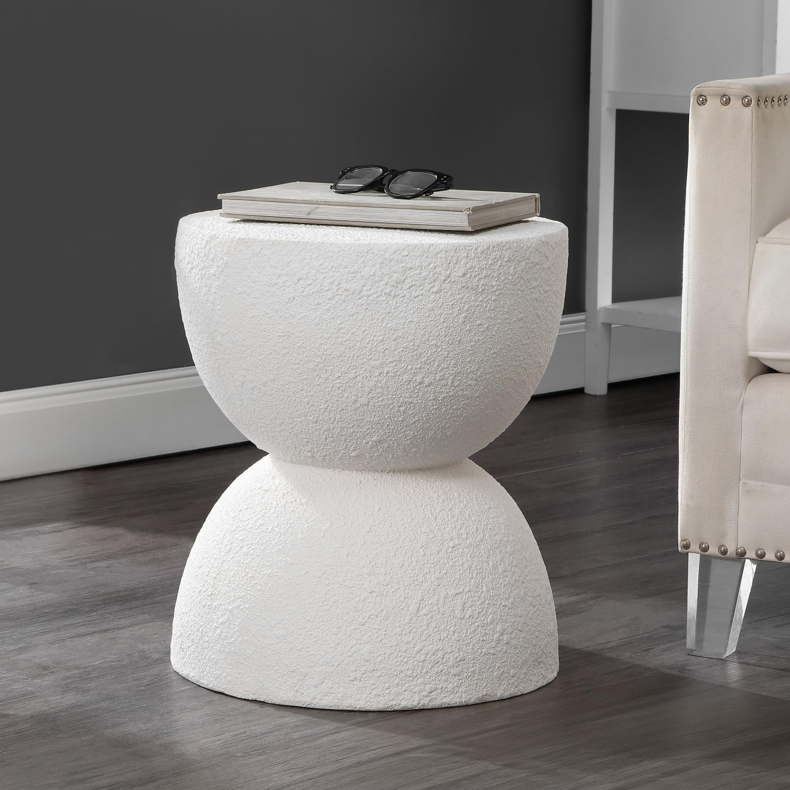 JONATHAN Y Greta Hourglass Outdoor Side Table and Stool, 18" Modern Textured All-Weather Accent End Table for Patio, Deck, or Garden, Black Frosted TBL1100B